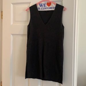 Worth sleeveless sweater
